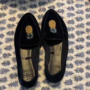 Zara Black Loafers with Gold Pineapple Embroidery